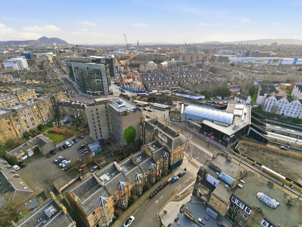 2 bedroom flat for sale - Photo 10