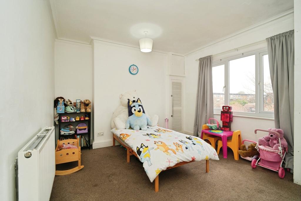 5 bedroom end of terrace house for sale - Photo 12