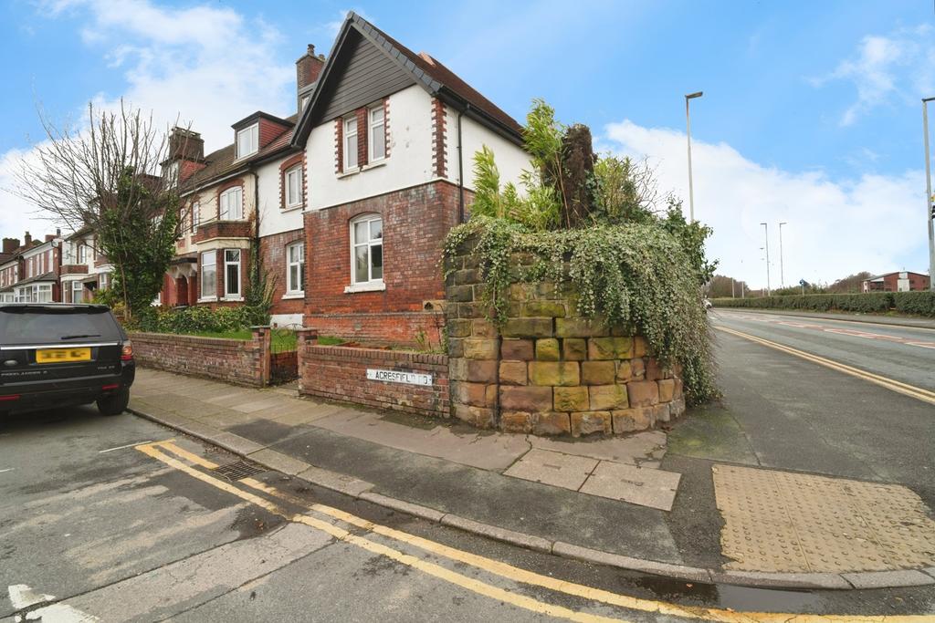 5 bedroom end of terrace house for sale - Photo 10