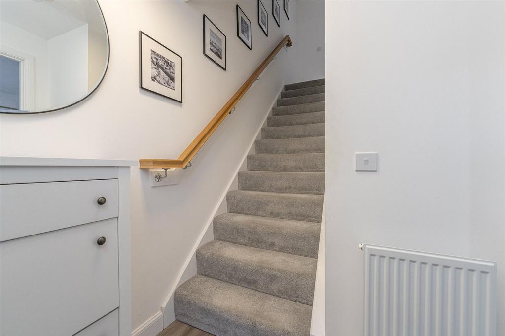 3 bedroom end of terrace house for sale - Photo 12
