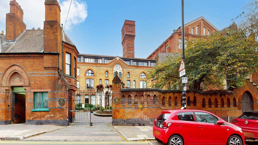 1 bedroom flat for sale