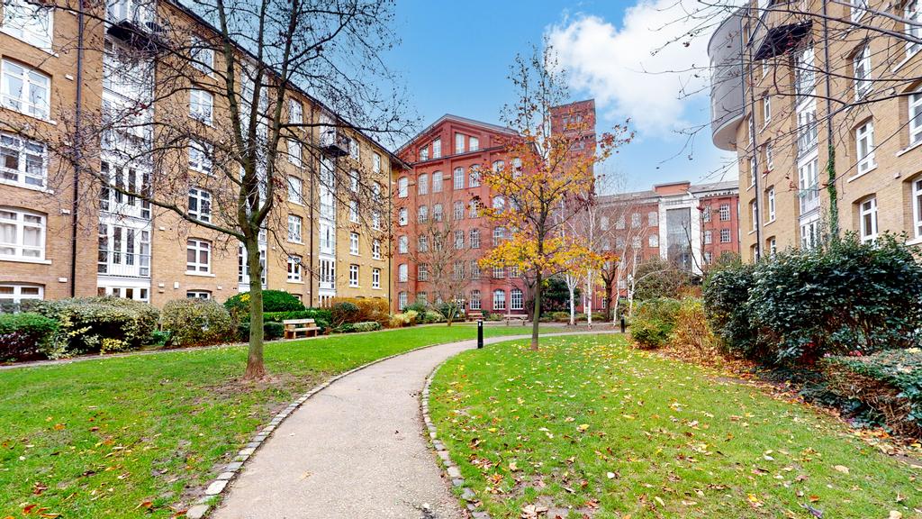 1 bedroom flat for sale - Photo 19
