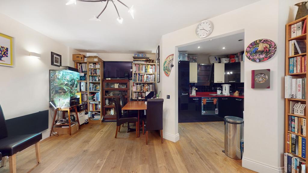 1 bedroom flat for sale - Photo 7