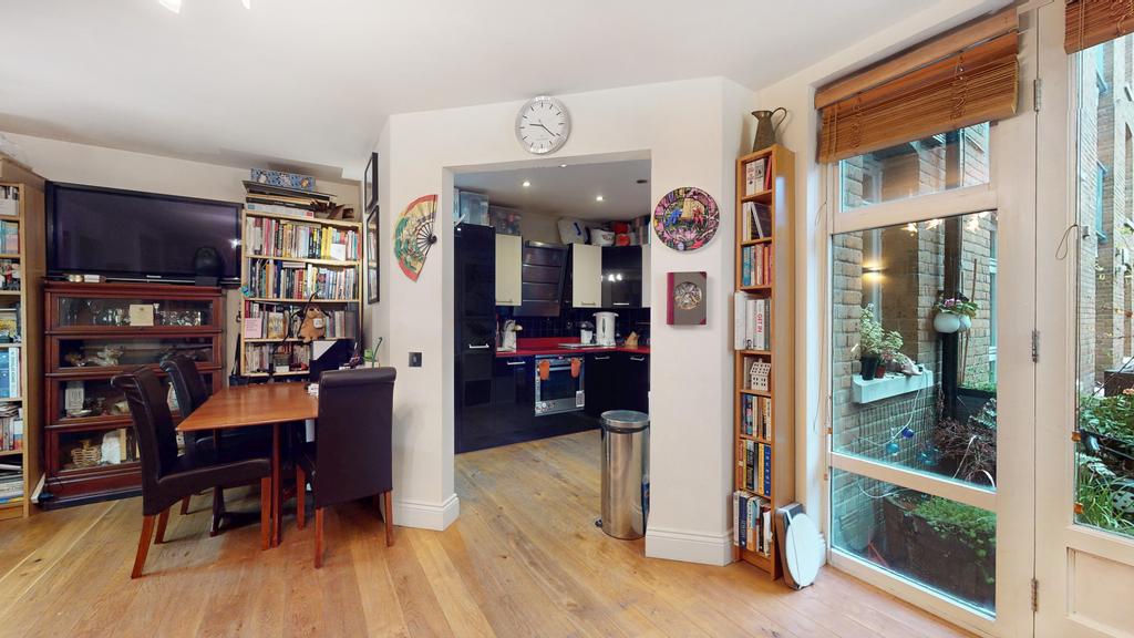 1 bedroom flat for sale - Photo 8