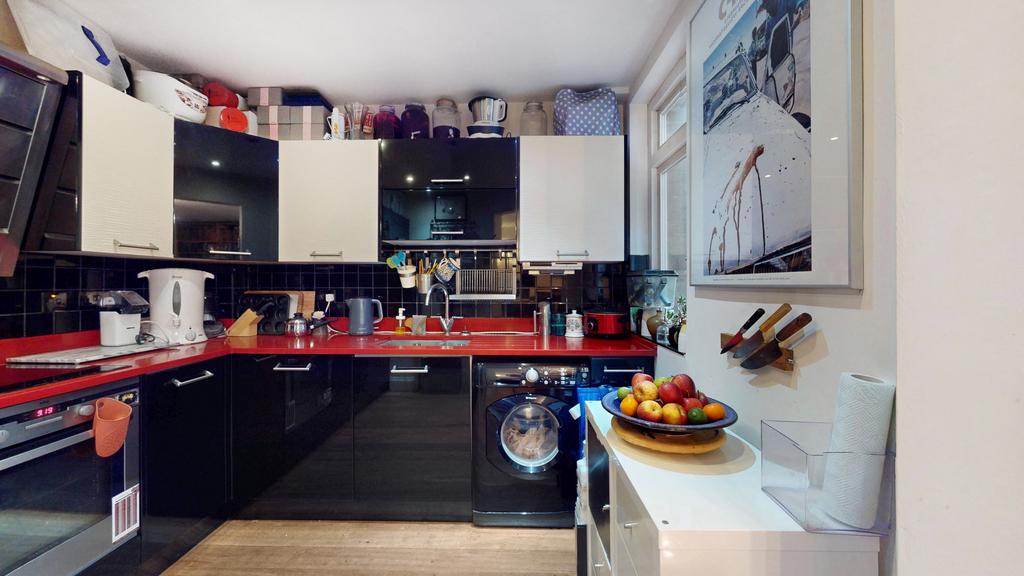 1 bedroom flat for sale - Photo 10