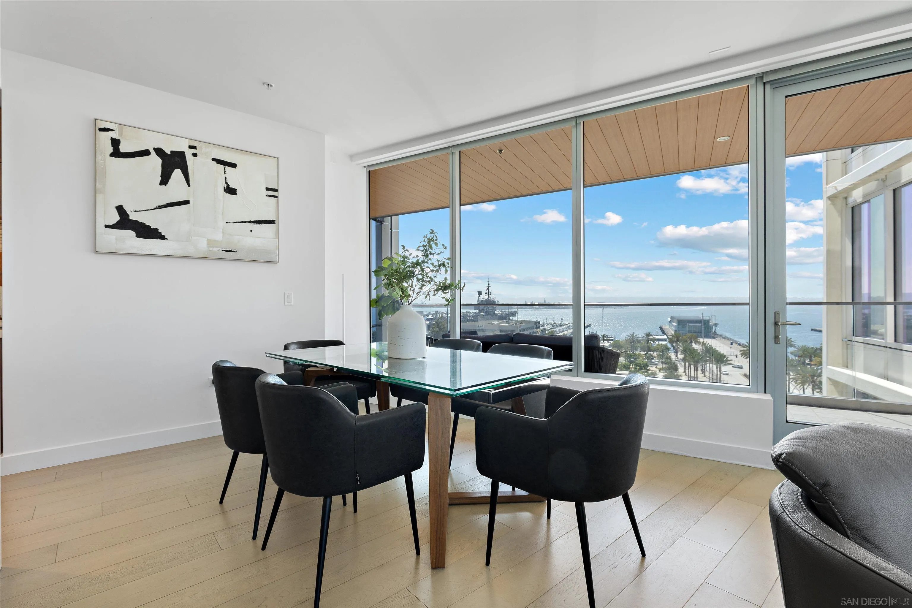 888 W E Street #1001 92101 SL26-00109 - Photo 2