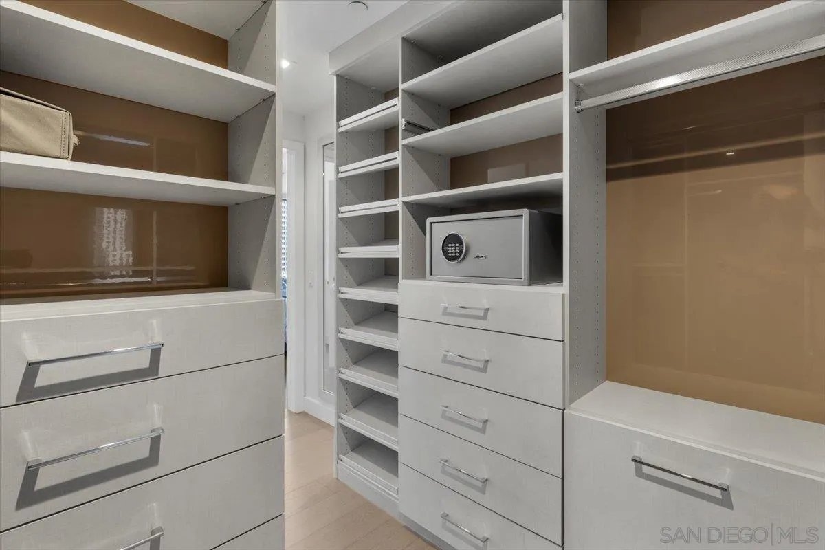 888 W E Street #1001 92101 SL26-00109 - Photo 20